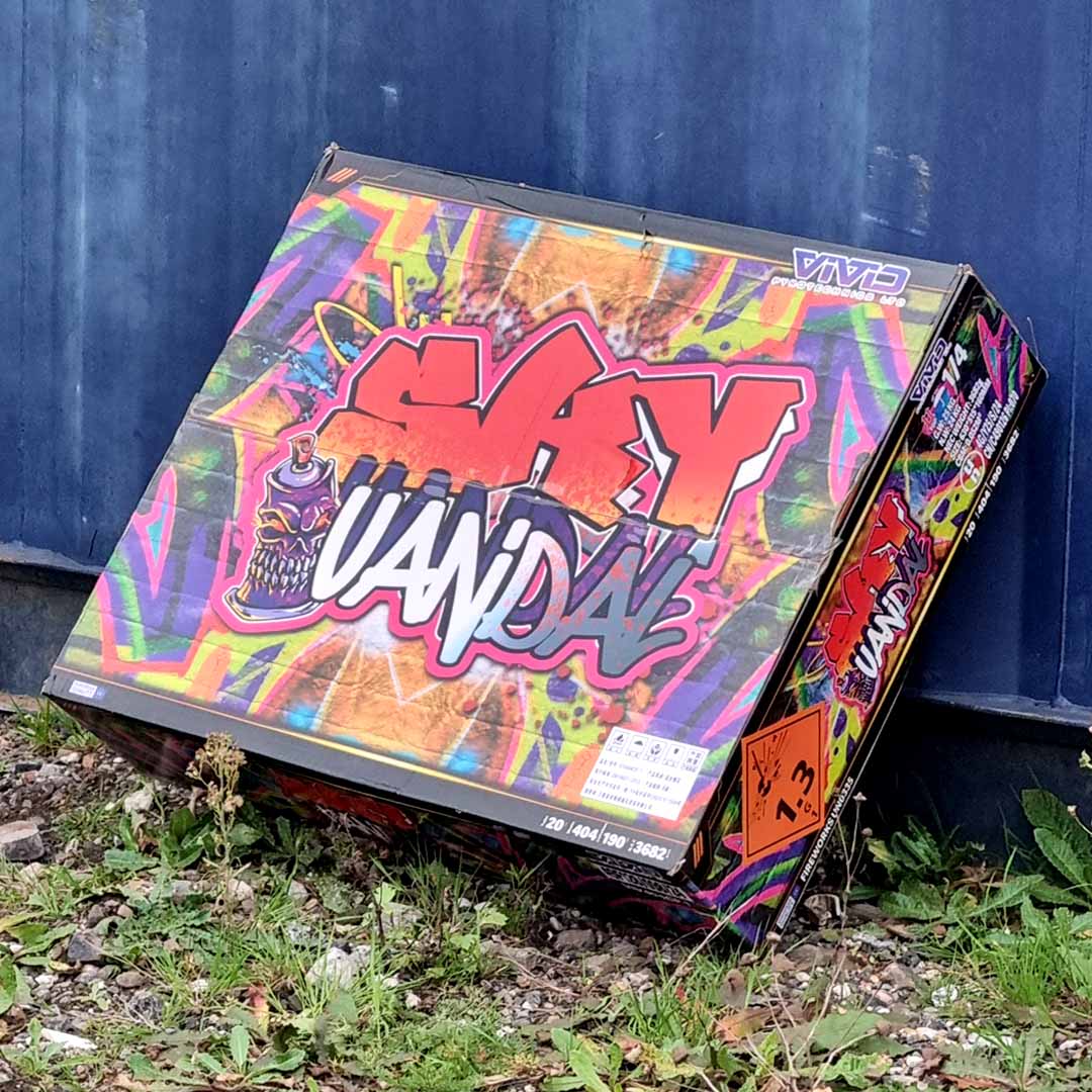 sky vandal compound firework by vivid pyrotechnics