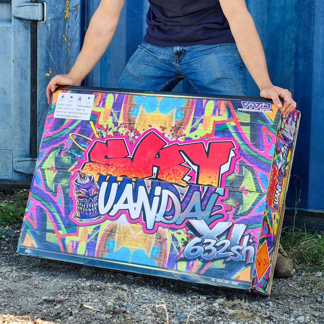 SKY VANDAL XL | Vivid Pyrotechnics